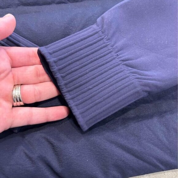 Lululemon Goose Down Puffer Sweater Navy Blue Size 4 Crew Neck - Picture 4 of 11